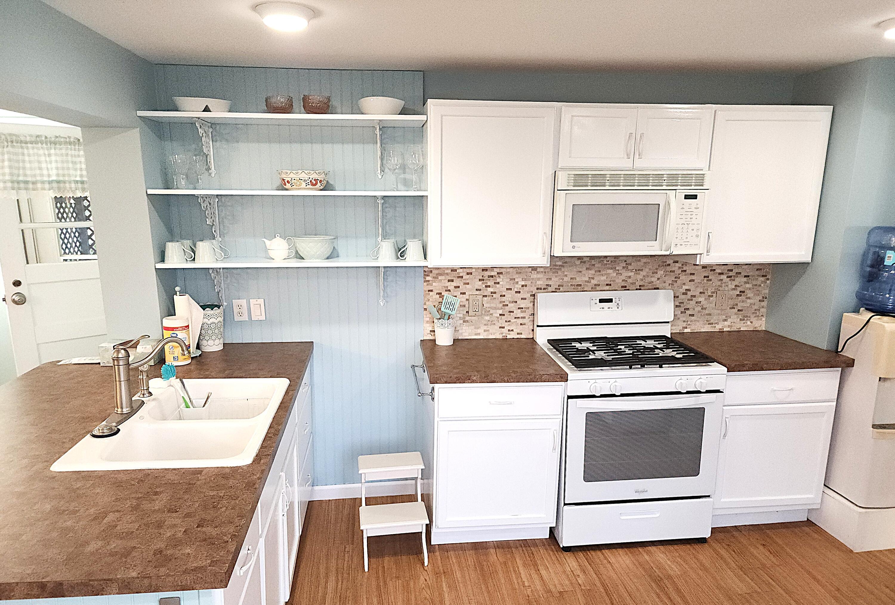 1150 Quarterline Road Muskegon, MI 49442 - Photo 8 of 20 Kitchen 3