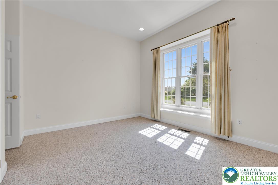 268 Jefferson Place Bethlehem, PA 18020 - Photo 28 of 49 an empty room with windows