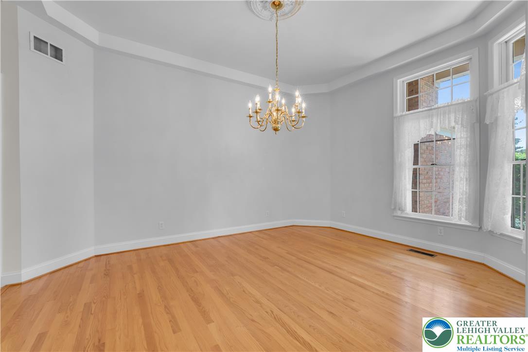 268 Jefferson Place Bethlehem, PA 18020 - Photo 8 of 49