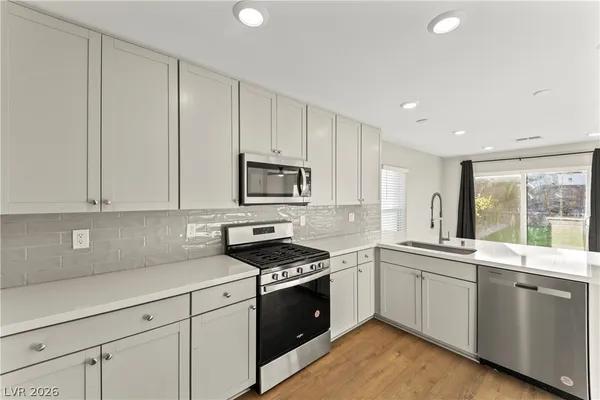 $1,985 | 7023 Wildhorse Crk Street, North Las Vegas, NV 89086