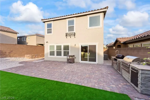 $1,985 | 7023 Wildhorse Crk Street, North Las Vegas, NV 89086