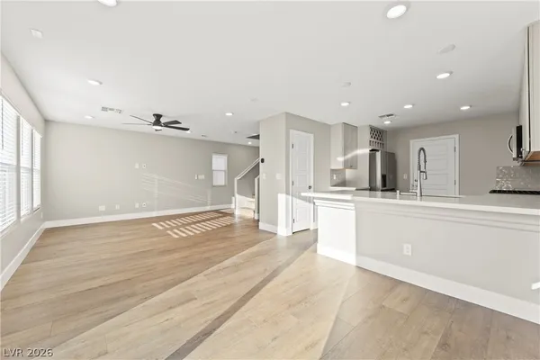 $1,985 | 7023 Wildhorse Crk Street, North Las Vegas, NV 89086