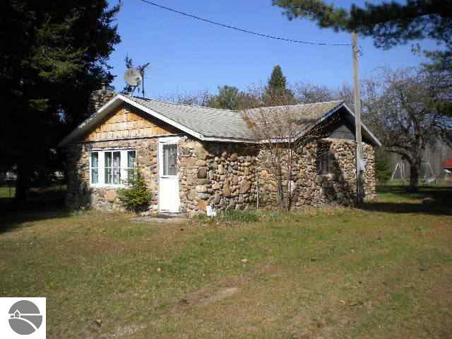 786 Laird Lake Road Hale, MI 48739 - Photo 1 of 12 1752175.JPG