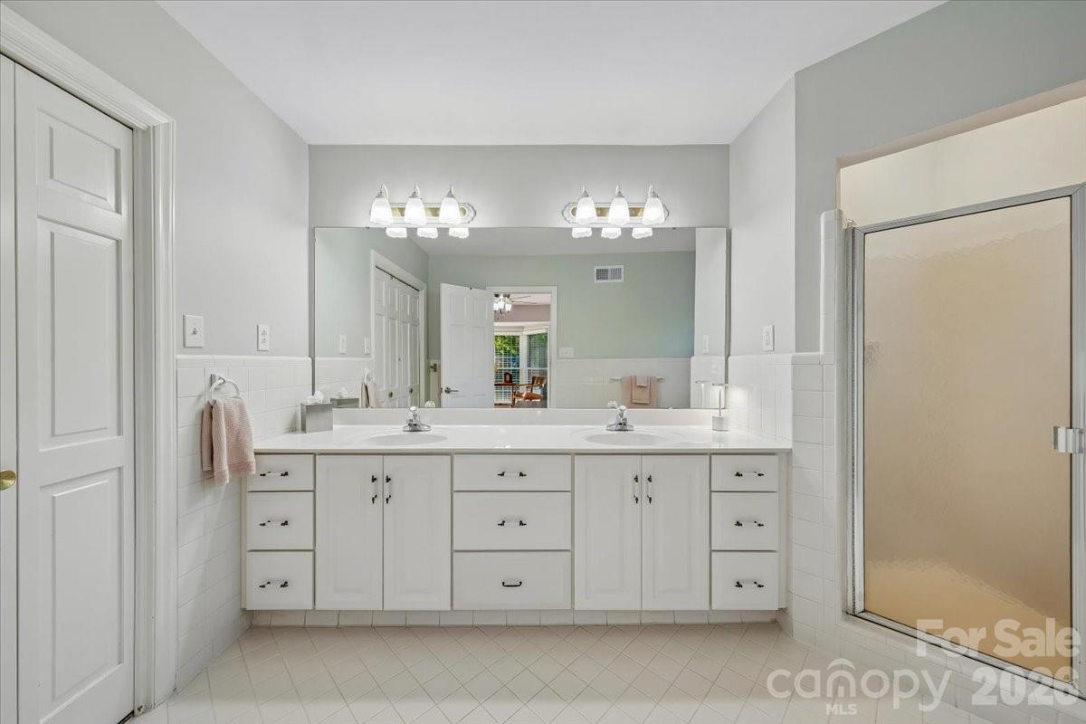 409 Whitestone Road Charlotte, NC 28270 - Photo 23 of 47