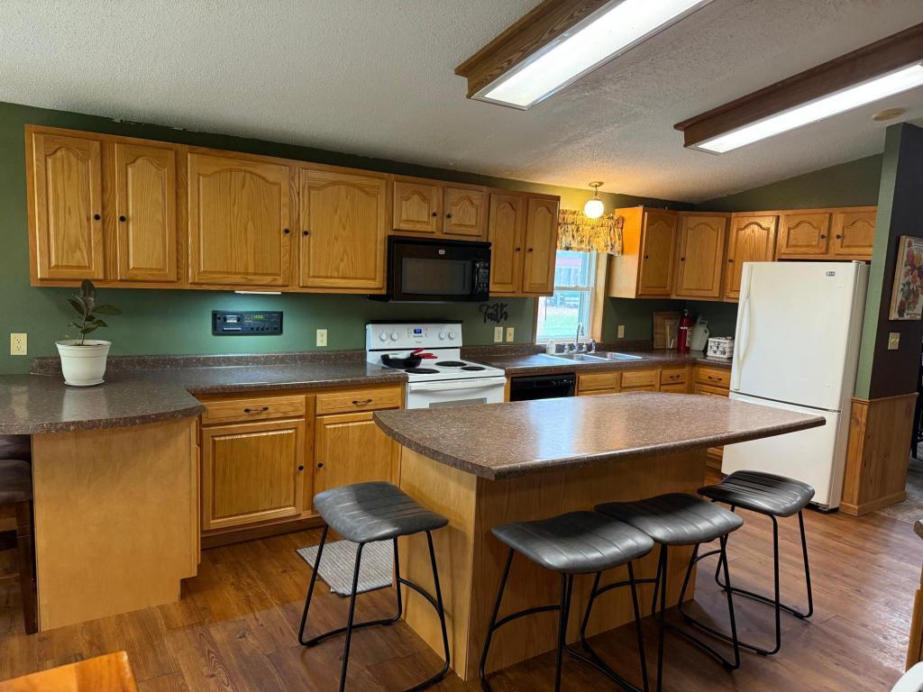 22880 Sunny Beach Road Northeast Kelliher, MN 56650 - Photo 24 of 73