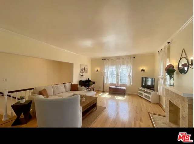 $12,900 | 423 Ocean, Unit 2, Santa Monica, CA 90403