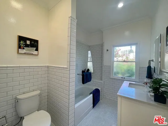 $12,900 | 423 Ocean, Unit 2, Santa Monica, CA 90403