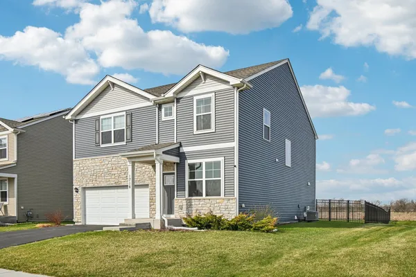 $460,000 | 1716 Dublin Drive, Pingree Grove, IL 60140
