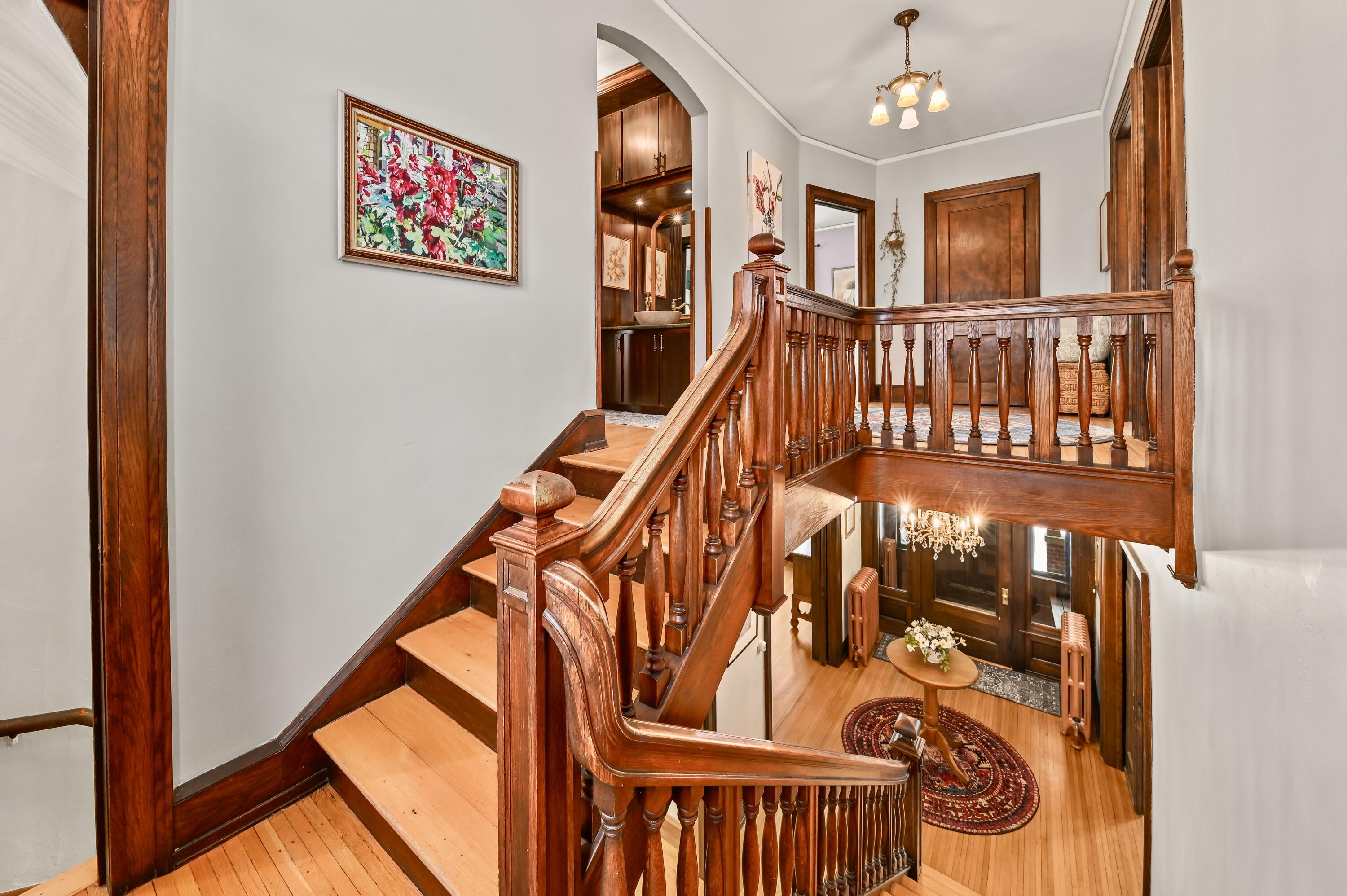 2963 North Summit Avenue Milwaukee, WI 53211 - Photo 27 of 39 Staircase