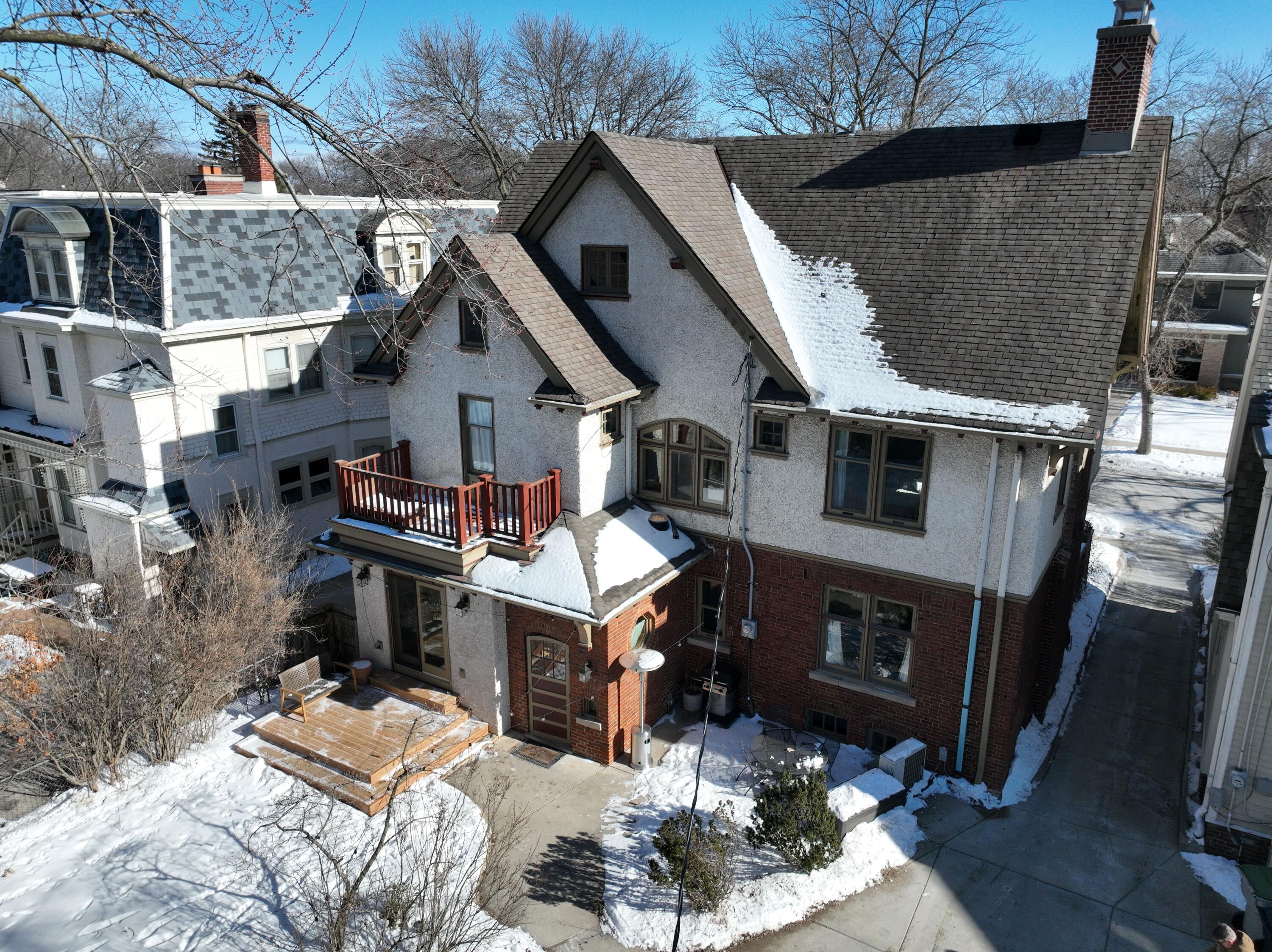 2963 North Summit Avenue Milwaukee, WI 53211 - Photo 33 of 39 Back of House