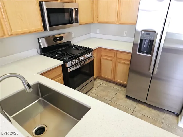 $1,395 | 700 Carnegie Street, Unit 4021, Henderson, NV 89052