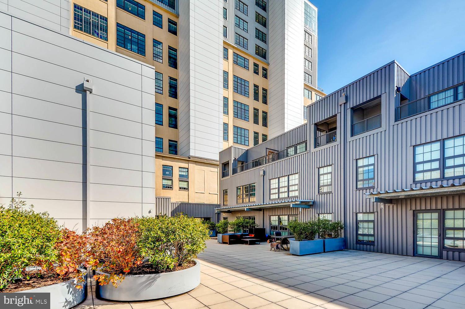 1200 Steuart Street, Unit 1040 Baltimore, MD 21230 - Photo 31 of 42 Outdoor terrace