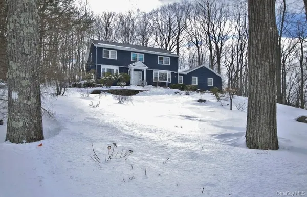 $729,900 | 9 Crescent Lane, Putnam Valley, NY 10579