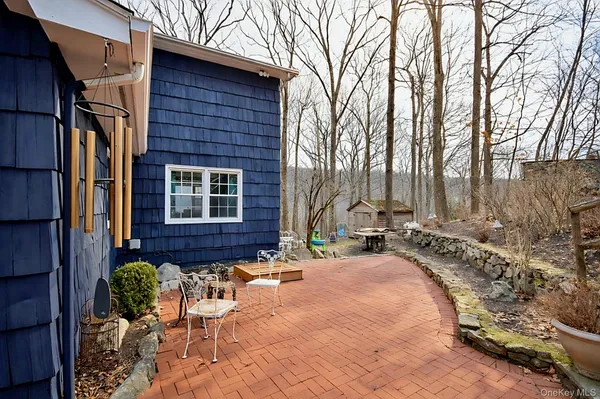 $729,900 | 9 Crescent Lane, Putnam Valley, NY 10579