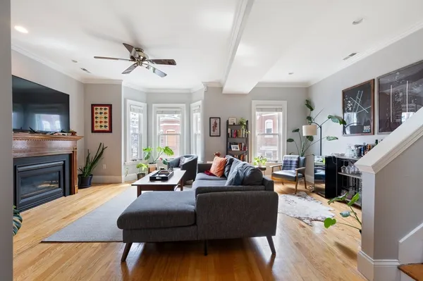 $4,750 | 1 Pacific Street, Unit 2, Boston, MA 02127