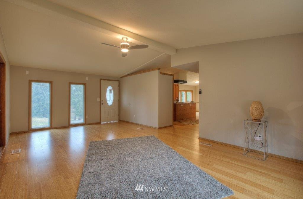 17126 Orting Road North Sumner, WA 98391 - Photo 4 of 25