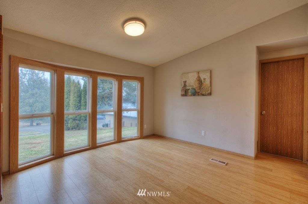 17126 Orting Road North Sumner, WA 98391 - Photo 8 of 25