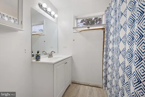 $650,000 | 3172 Dupont Parkway, Odessa, DE 19730