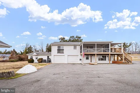 $650,000 | 3172 Dupont Parkway, Odessa, DE 19730