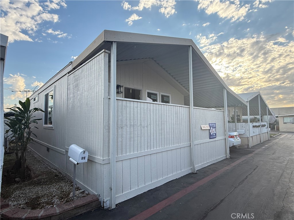 716 North Grand, Unit D3 Covina, CA 91724 - Photo 11 of 35 a view of a backyard