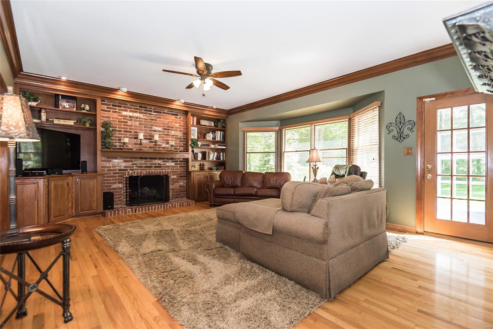 15972 Wetherburn Road Ballwin, MO 63017 - Photo 11 of 75 Gallery Image 11