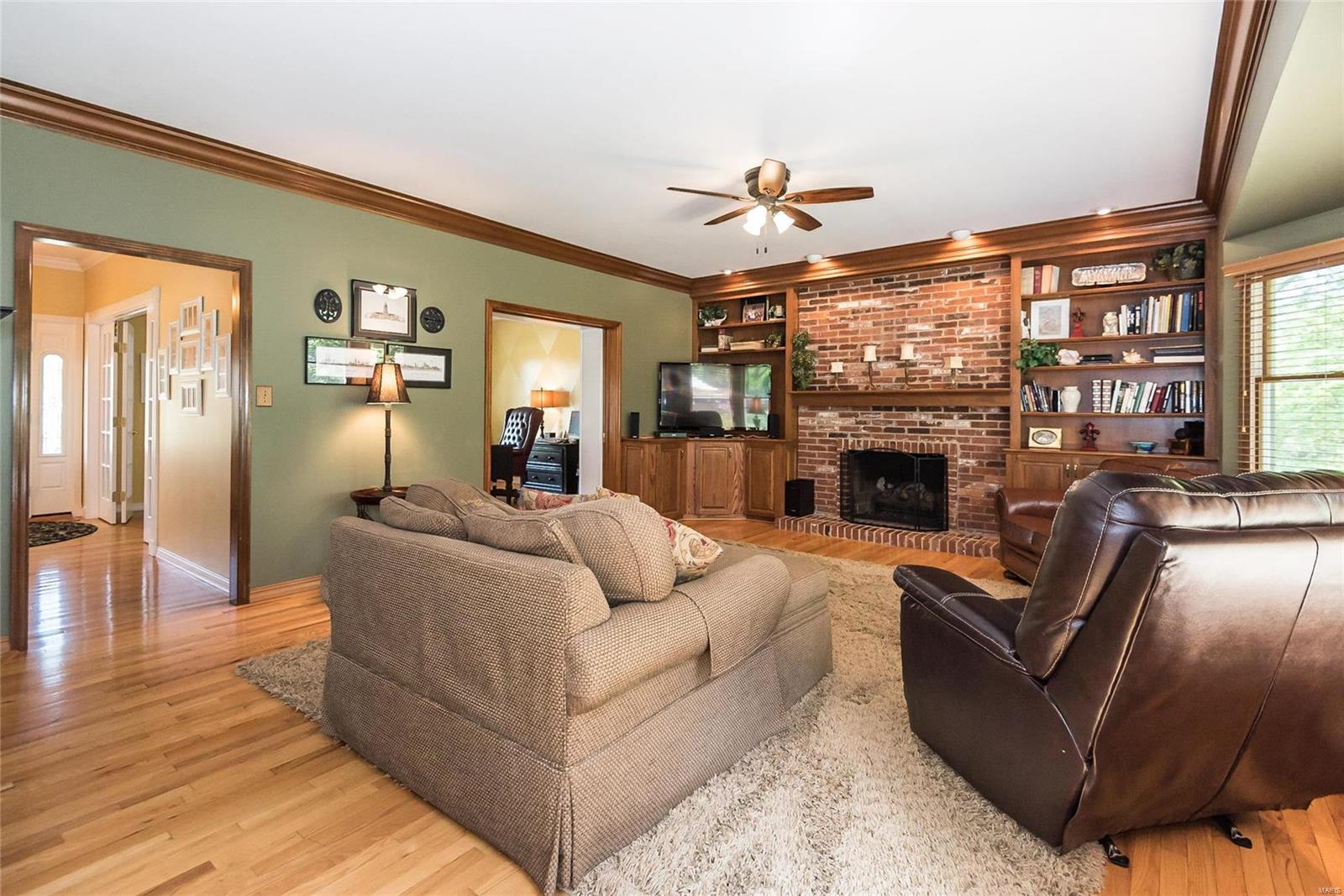 15972 Wetherburn Road Ballwin, MO 63017 - Photo 13 of 75 Gallery Image 13