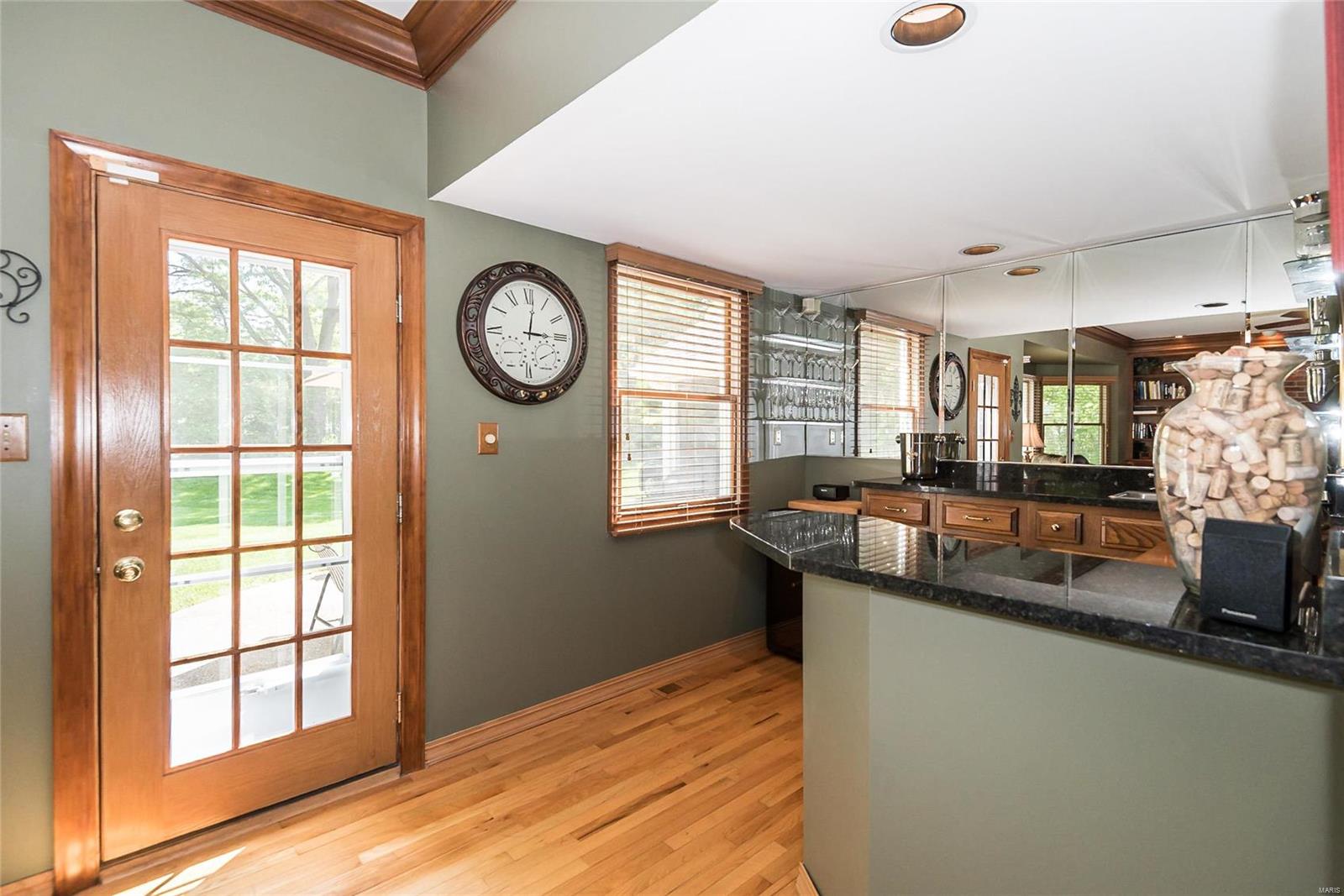 15972 Wetherburn Road Ballwin, MO 63017 - Photo 15 of 75 Gallery Image 15