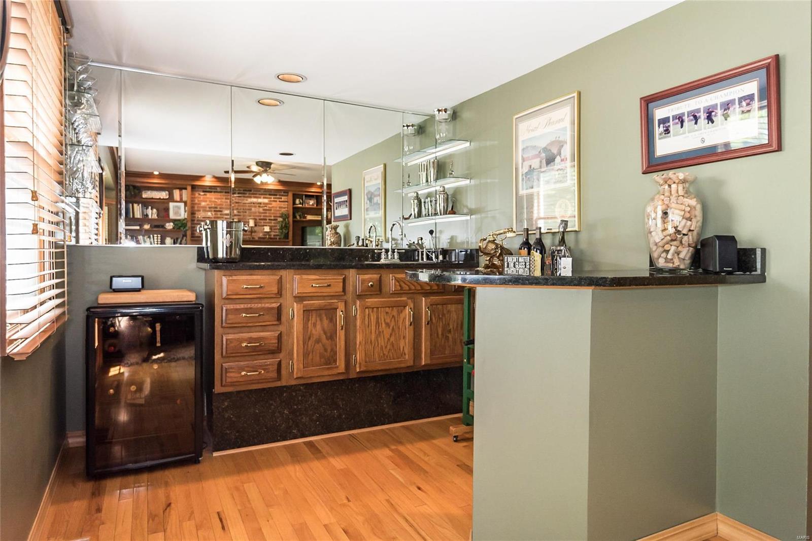 15972 Wetherburn Road Ballwin, MO 63017 - Photo 16 of 75 Gallery Image 16