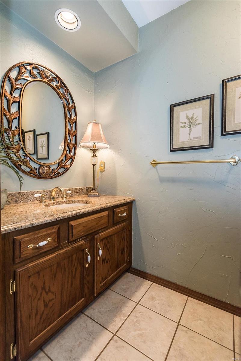 15972 Wetherburn Road Ballwin, MO 63017 - Photo 32 of 75 Gallery Image 32