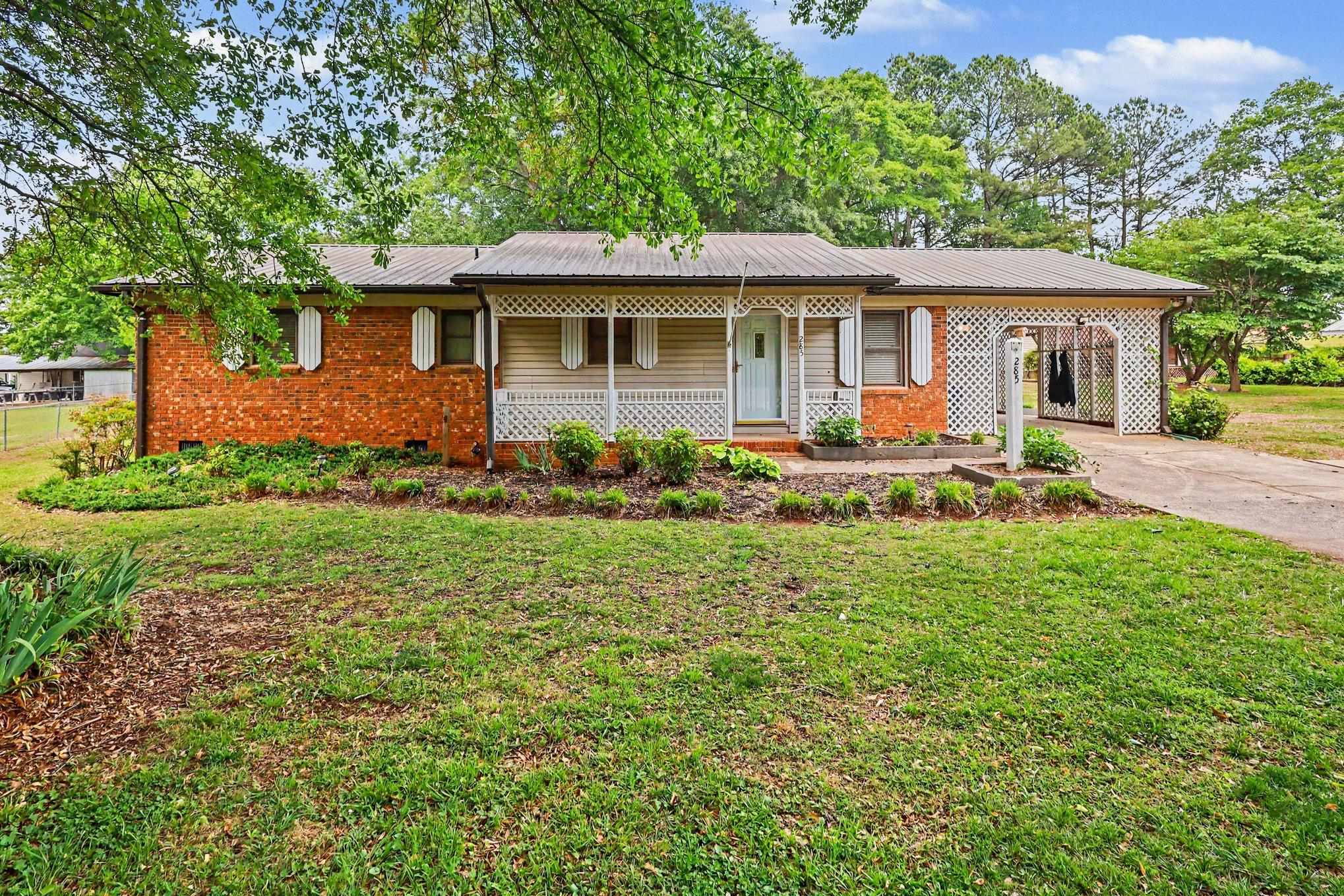 285 State Rd S-42-2406 Inman, SC 29349 - Photo 2 of 44