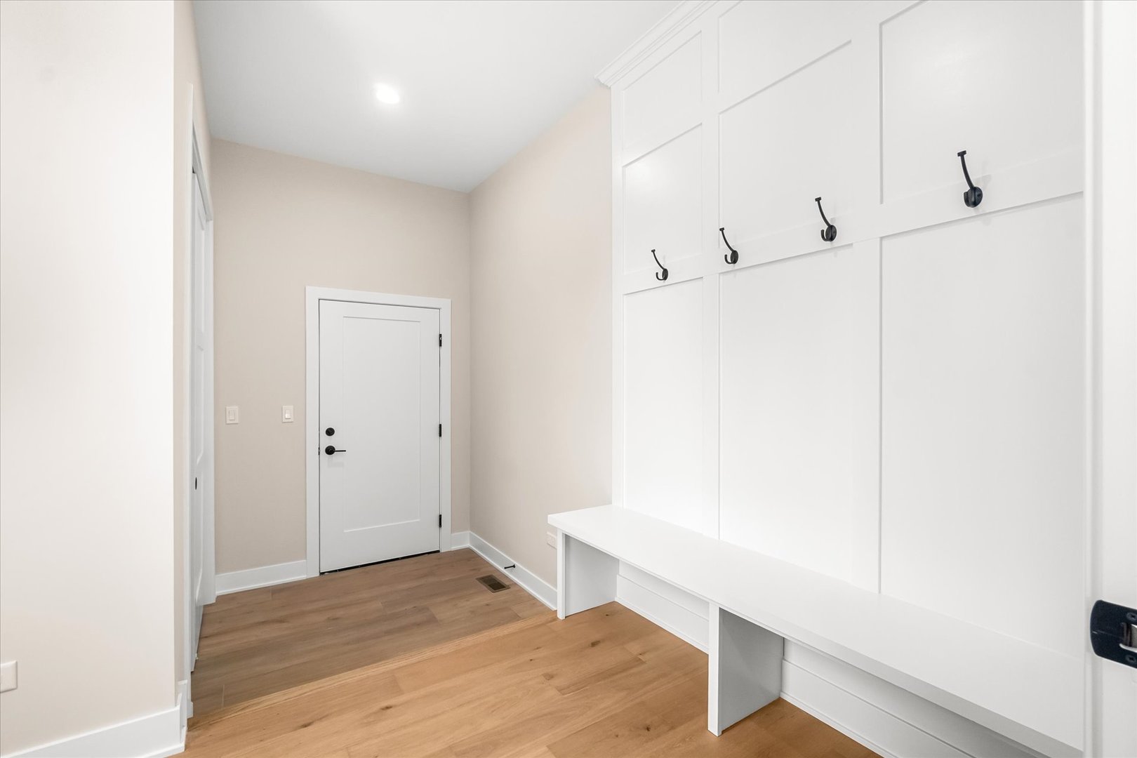 520 North Sleight Street Naperville, IL 60563 - Photo 14 of 51 a view of an empty room