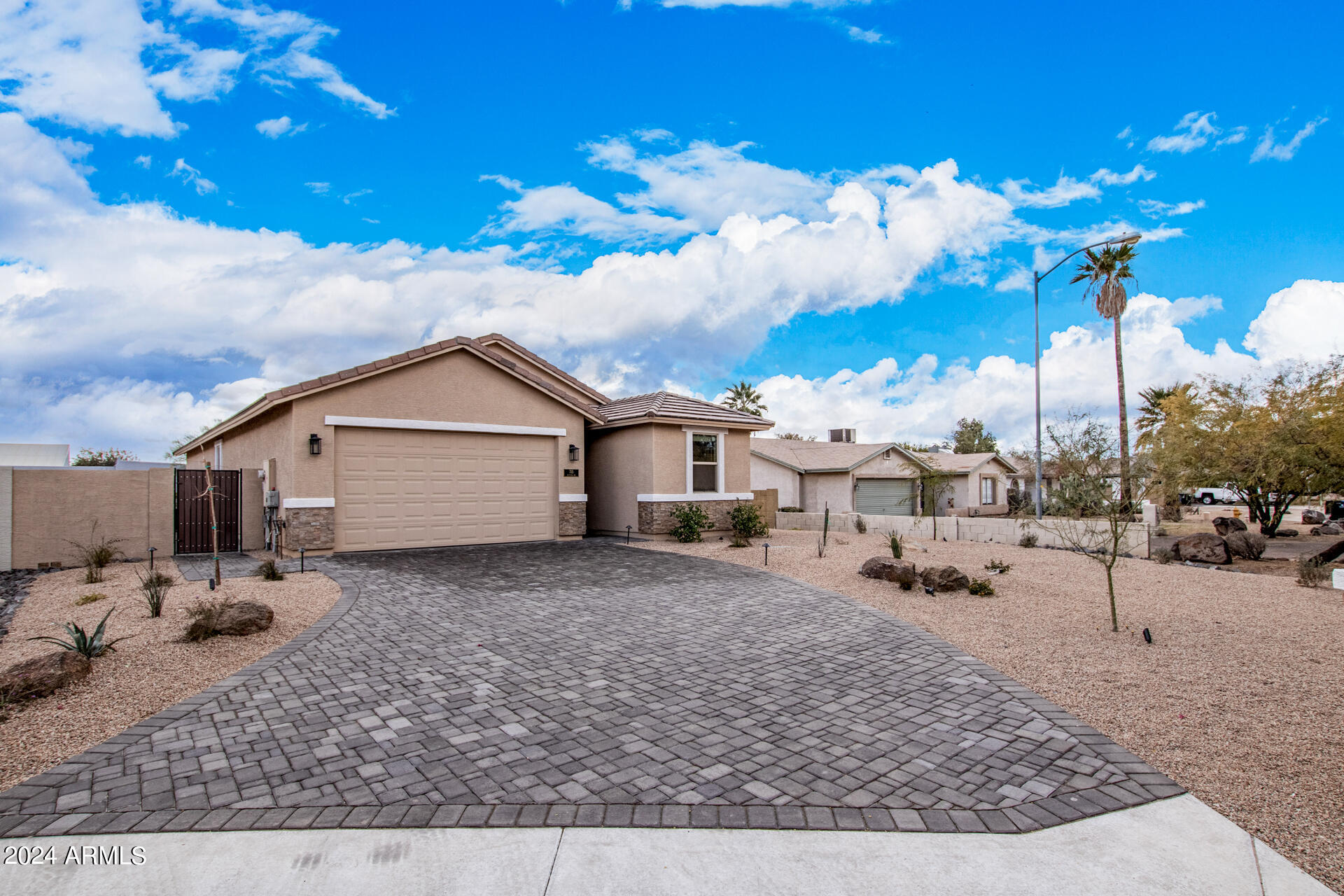 715 West Utopia Road Phoenix, AZ 85027 - Photo 5 of 54 Utopia