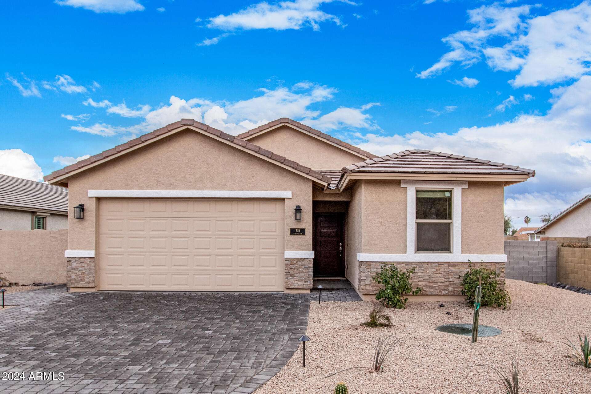 715 West Utopia Road Phoenix, AZ 85027 - Photo 8 of 54 Utopia