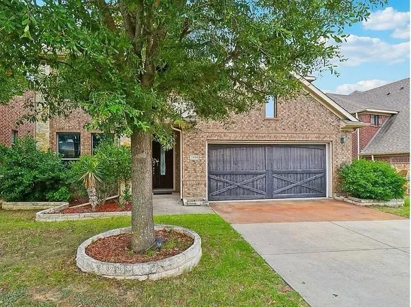 $640,000 | 1009 Chickasaw Drive, Carrollton, TX 75010