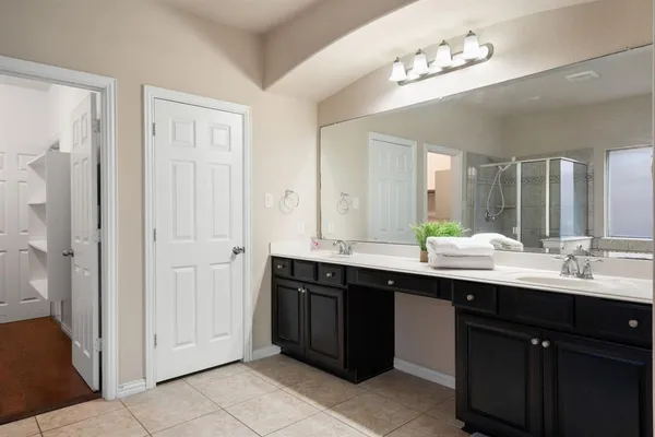 $640,000 | 1009 Chickasaw Drive, Carrollton, TX 75010