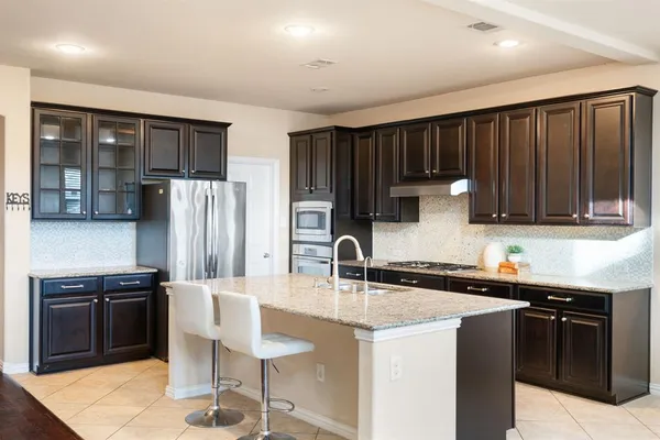 $640,000 | 1009 Chickasaw Drive, Carrollton, TX 75010