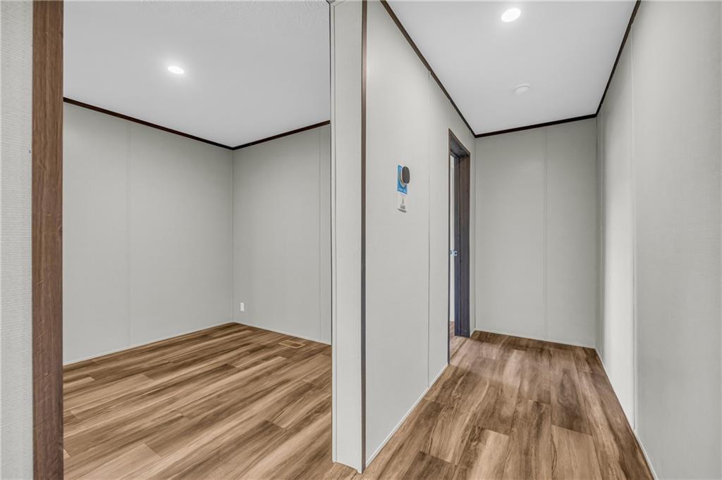 3078 Anderson Highway Hartwell, GA 30643 - Photo 25 of 37 a view of bathroom