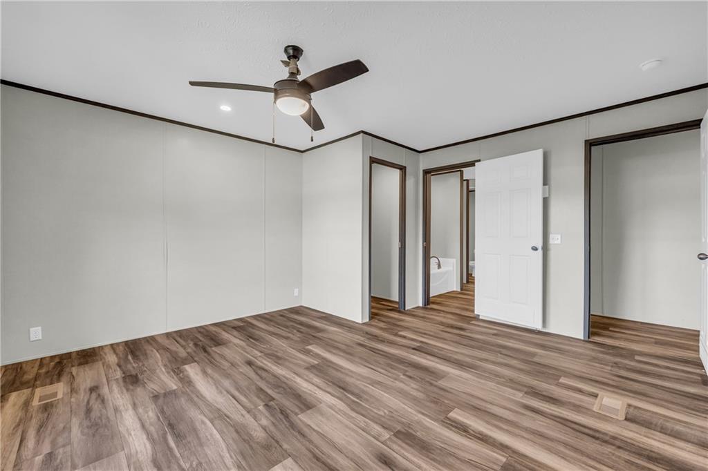3078 Anderson Highway Hartwell, GA 30643 - Photo 27 of 37 a view of empty room with wooden floor