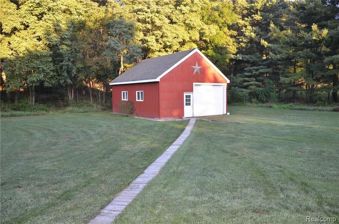 12480 North Territorial Road Dexter, MI 48130 - Photo 26 of 27 Out building (2).jpg