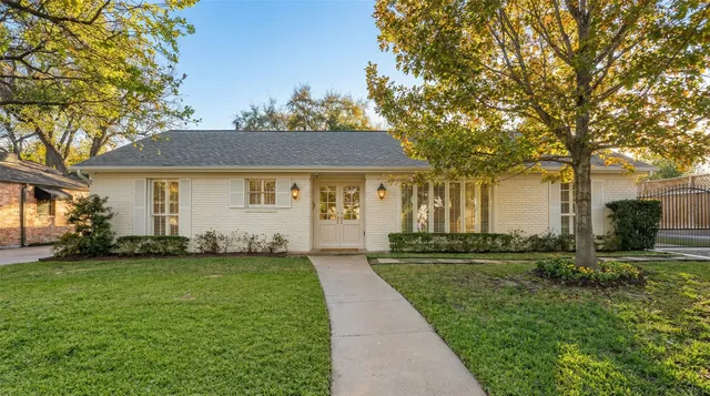 $875,000 | 7811 Wickersham Lane, Houston, TX 77063