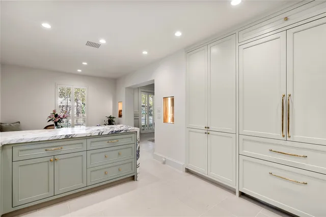 $875,000 | 7811 Wickersham Lane, Houston, TX 77063