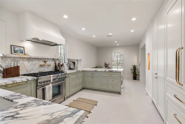 $875,000 | 7811 Wickersham Lane, Houston, TX 77063