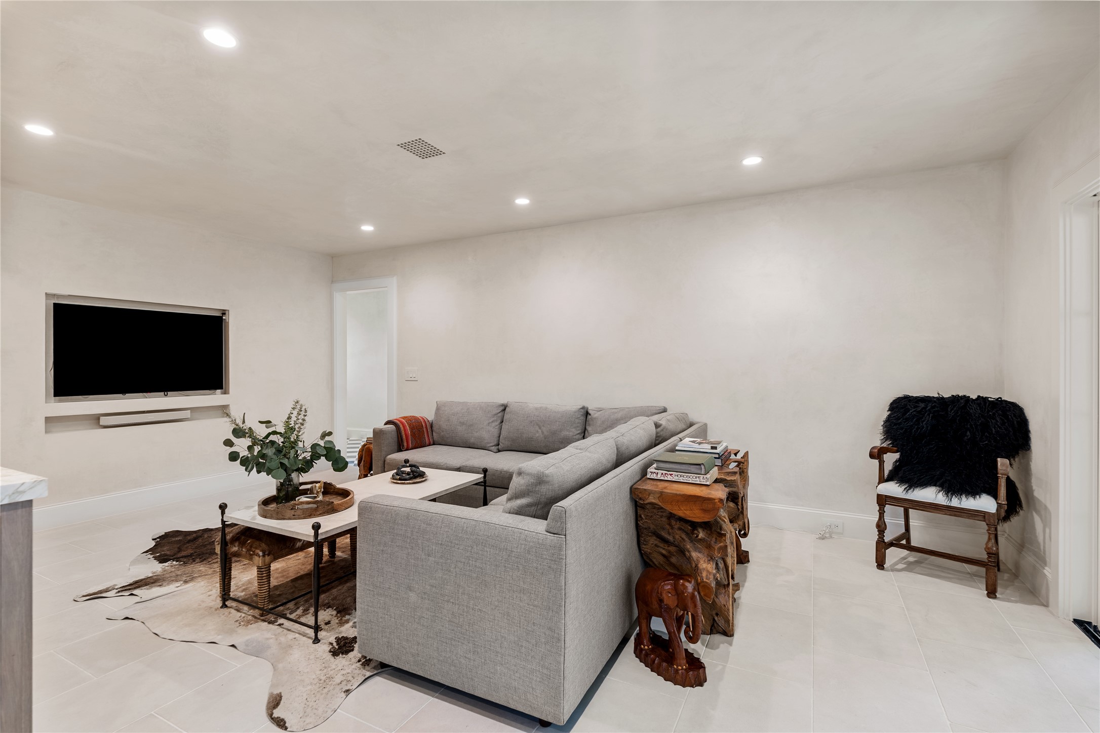 7811 Wickersham Lane Houston, TX 77063 - Photo 18 of 39