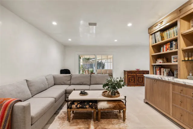 $875,000 | 7811 Wickersham Lane, Houston, TX 77063