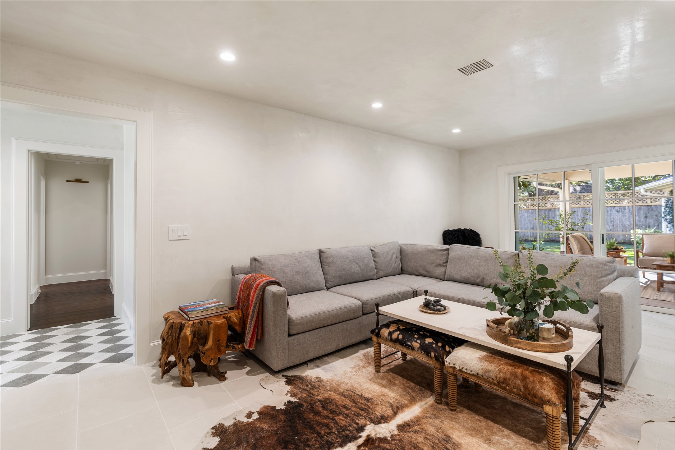 7811 Wickersham Lane Houston, TX 77063 - Photo 22 of 39