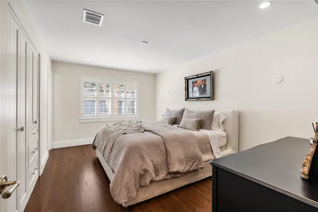 $875,000 | 7811 Wickersham Lane, Houston, TX 77063