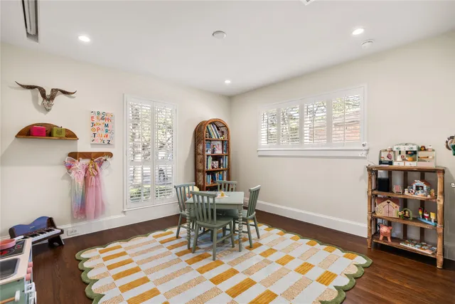 $875,000 | 7811 Wickersham Lane, Houston, TX 77063