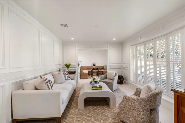 $875,000 | 7811 Wickersham Lane, Houston, TX 77063