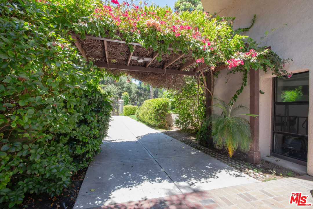 950 North Kings Road, Unit 341 West Hollywood, CA 90069 - Photo 19 of 22