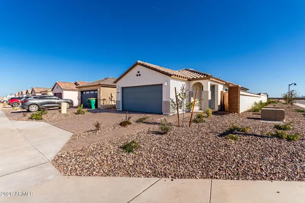 $1,800 | 17589 North Del Mar Avenue, Maricopa, AZ 85138